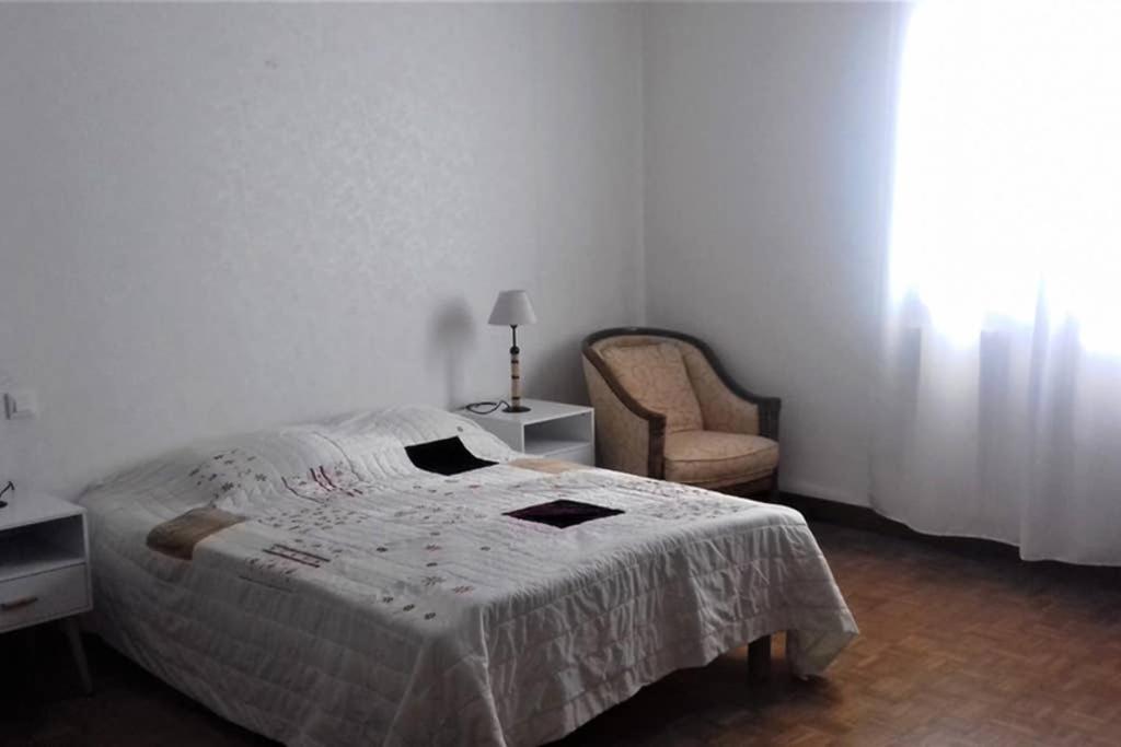 Spacieux Appartement Proche Centre Et Piscine คอนโดม ภายนอก รูปภาพ